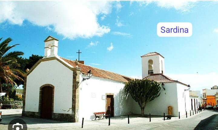 Greenhouse Sardina Bagian luar foto